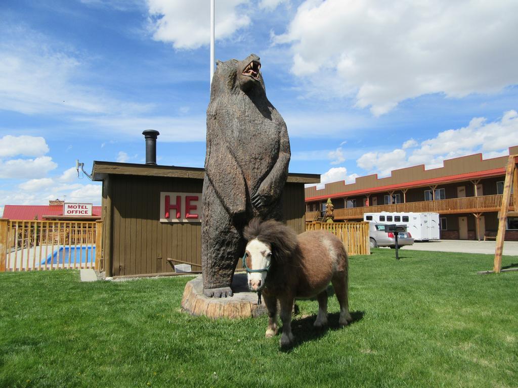 Big Bear Motel Cody Exteriör bild